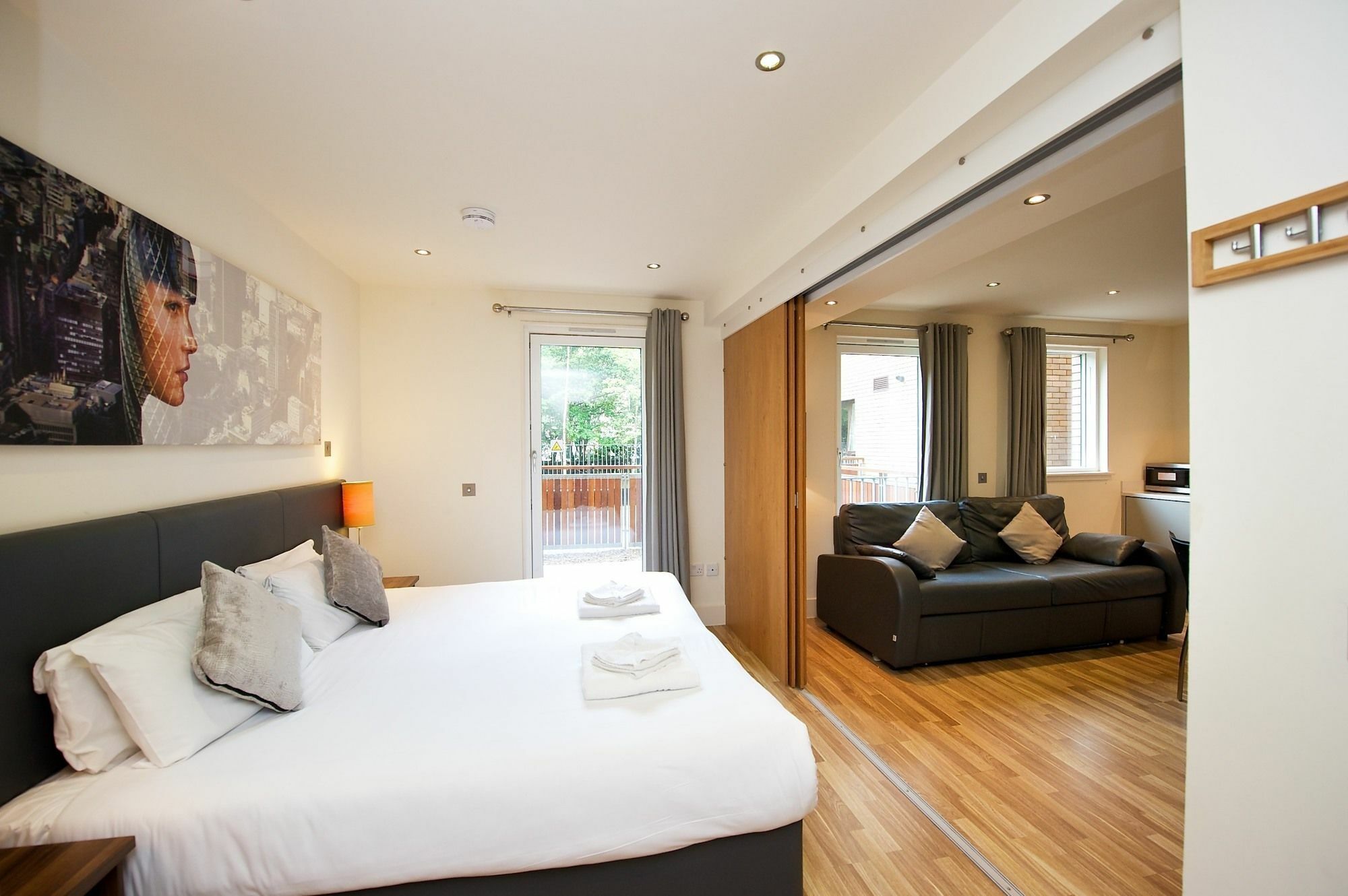 Staycity Centre Vieux Port 3*