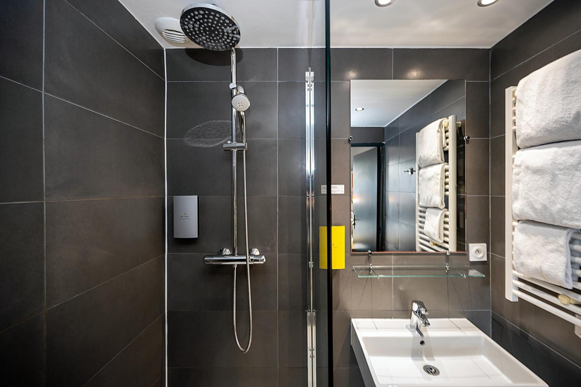 Staycity Centre Vieux Port 3*