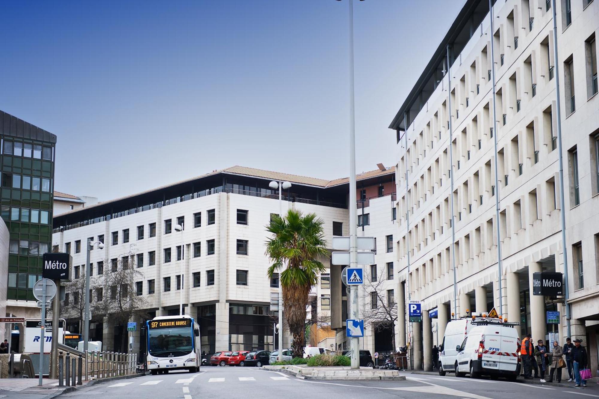 Staycity Centre Vieux Port Aparthotel Marseilles